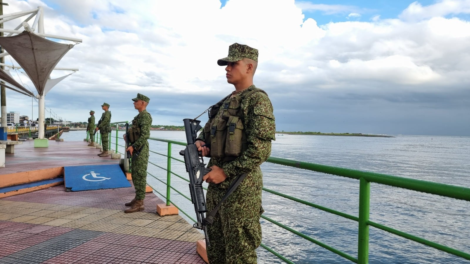 La Armada de Colombia desplegó más de 1.000 hombres en Nariño para brindar seguridad en las elecciones.