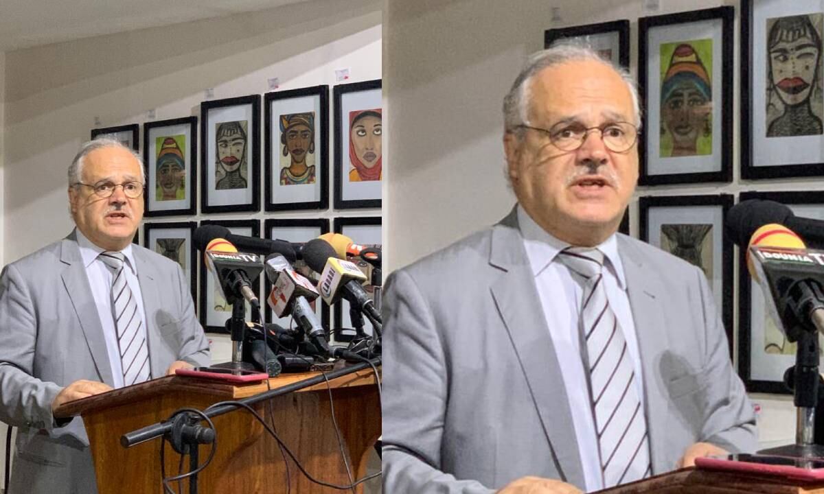 El nuevo poder reclama la marcha del embajador francés, declarado "persona non grata"