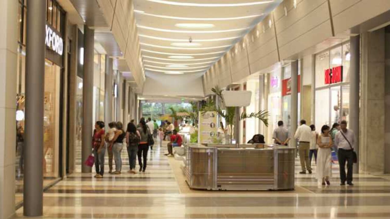 El cierre de tiendas físicas aceleró la implementación de estrategias de omnicanalidad.