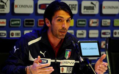 Gianluigi Buffon durante su paso por la Selección italiana.