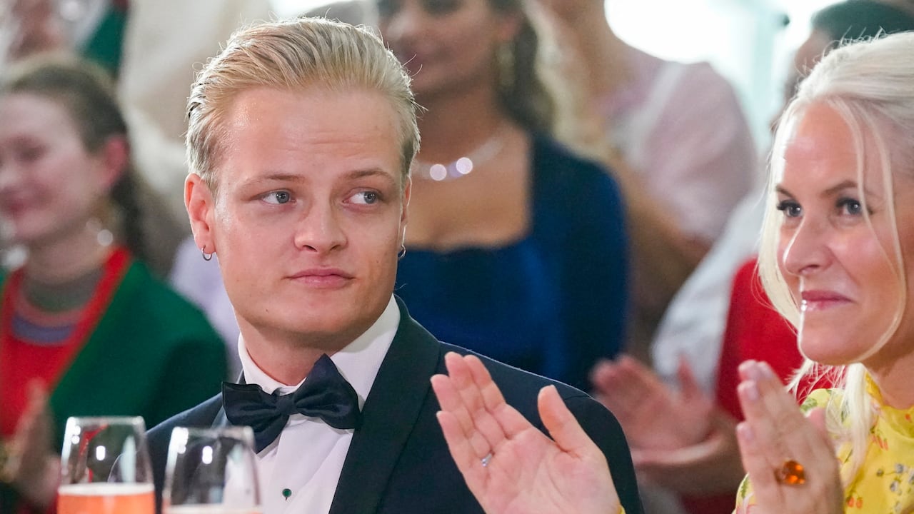 Escándalo sexual estremece a la realeza en Noruega. El hijo mayor de la princesa Mette-Marit inculpado por cuatro violaciones