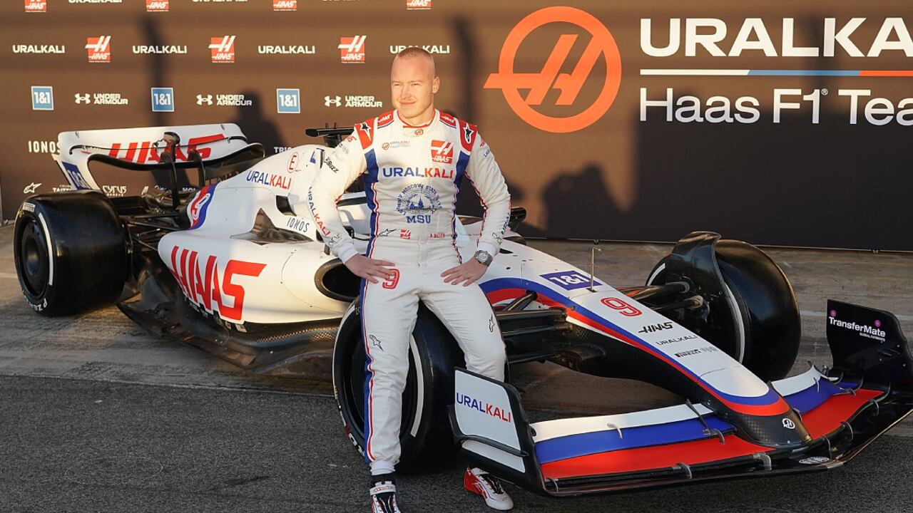 El piloto estaría analizando demandar a Haas.