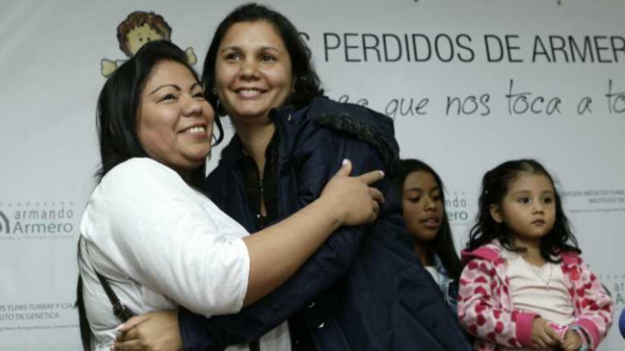 Jaqueline Vásquez Sánchez (hermana mayor) y Lorena Santos (registrada antes como Suly Janeth Sánchez) se reencontraron este jueves 25 de febrero.