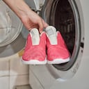 Lavar los tenis en lavadora puede ser un proceso desafiante.
