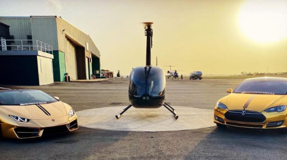 Carros de Kevin Thobias, el empresario que rodará un lujoso vehículo en Medellín.