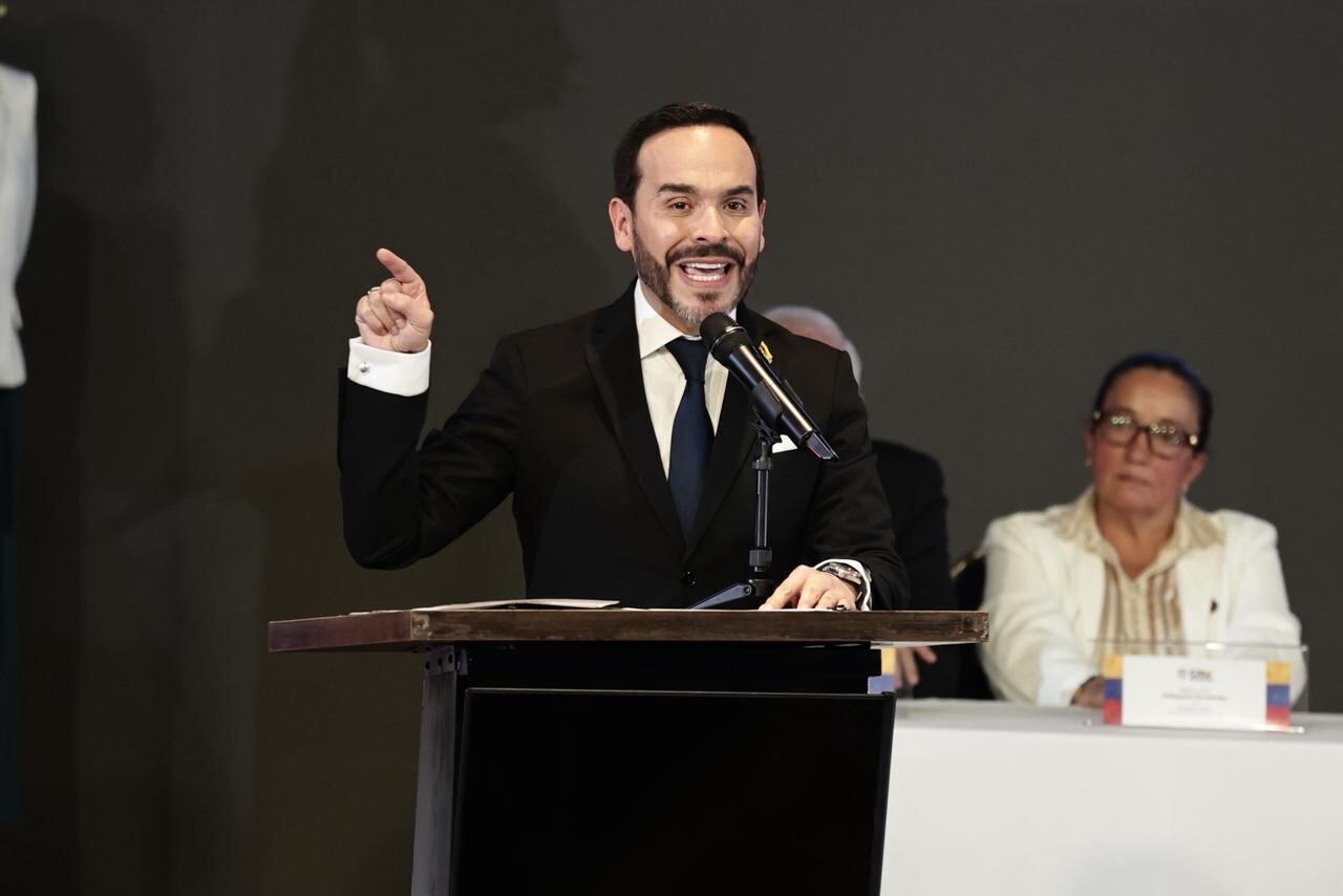 Acto de entrega de credenciales mediante el cual Abelardo De La Espriella y José Manuel Restrepo Abondano serán acreditados como presidente y vicepresidente de la República de Colombia para el periodo constitucional 2026–2030.