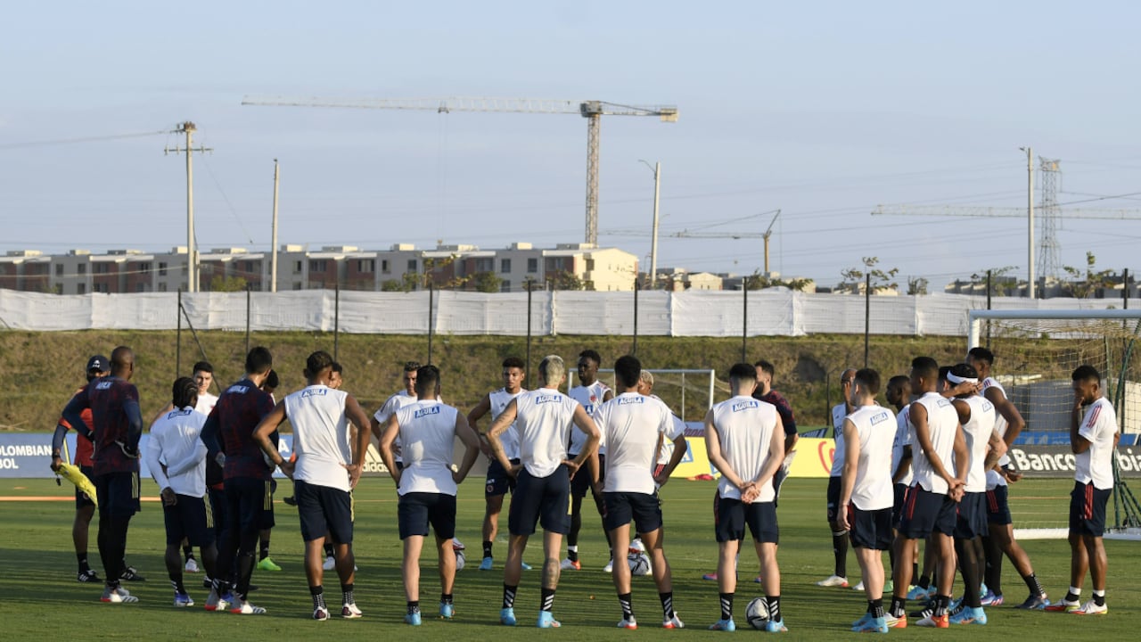El combinado patrio ya entrenó con el grupo completó.