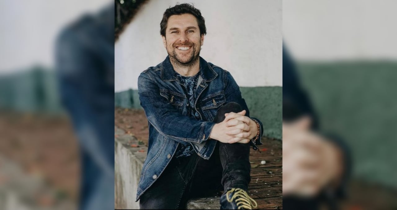 Carlos Sarria, locutor