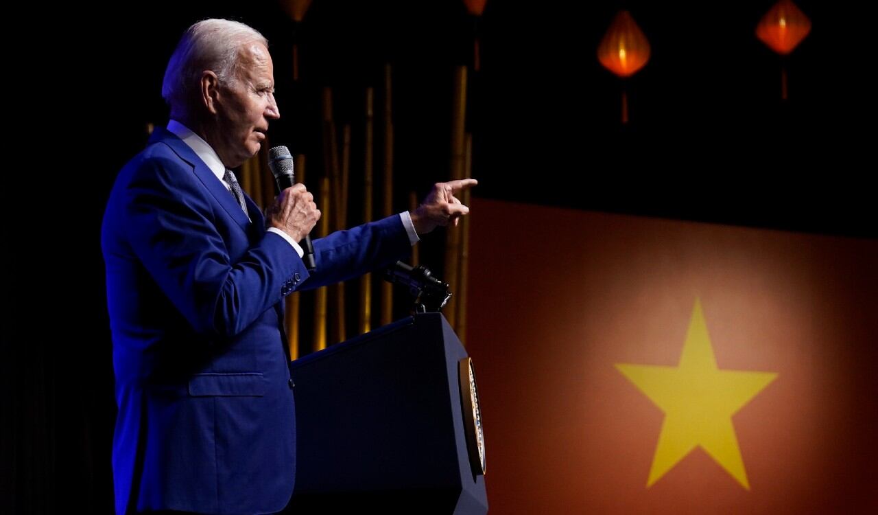 El presidente de Estados Unidos, Joe Biden, en su visita a Vietnam