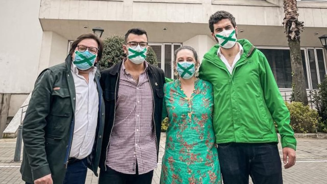 Concejales de la Alianza Verde protestan por el proyecto del POT de Bogotá.