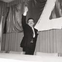 LUIS CARLOS GALAN: Inscripción candidatura. Al fondo logo del partido liberal. Blanco y negro.
Foto:Lope Medina. Jul 89