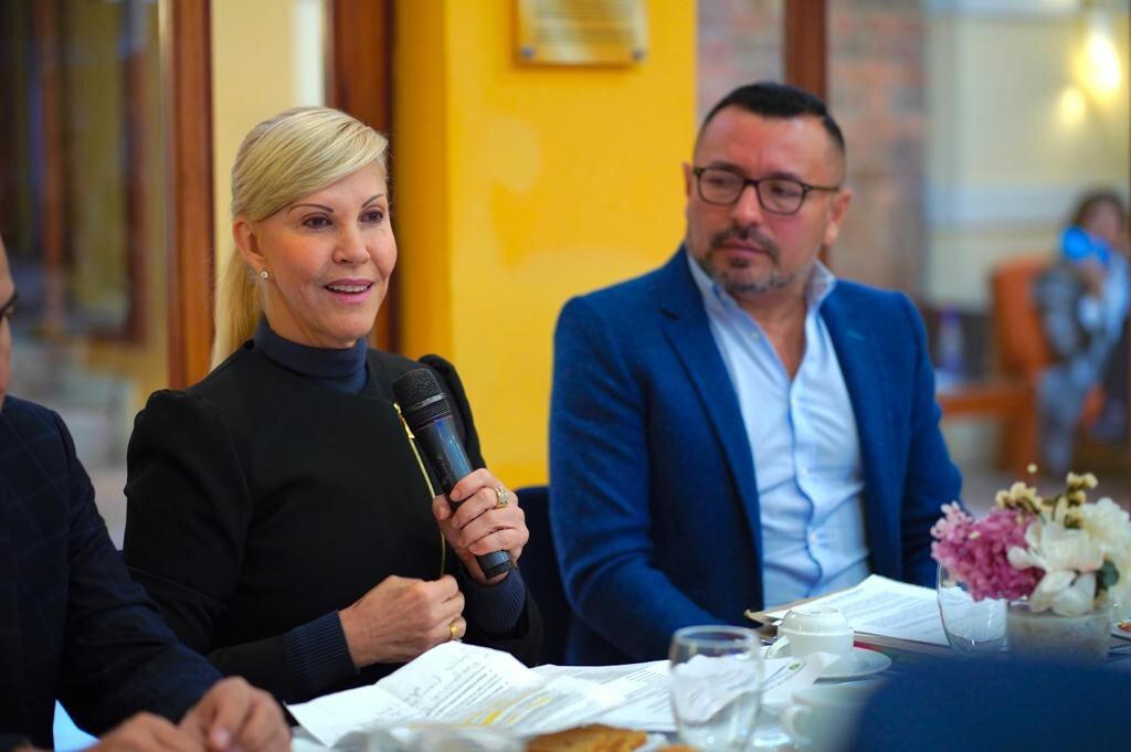 La directora del Partido de la U, Dilian Francisca Toro, durante la reunión de bancada.