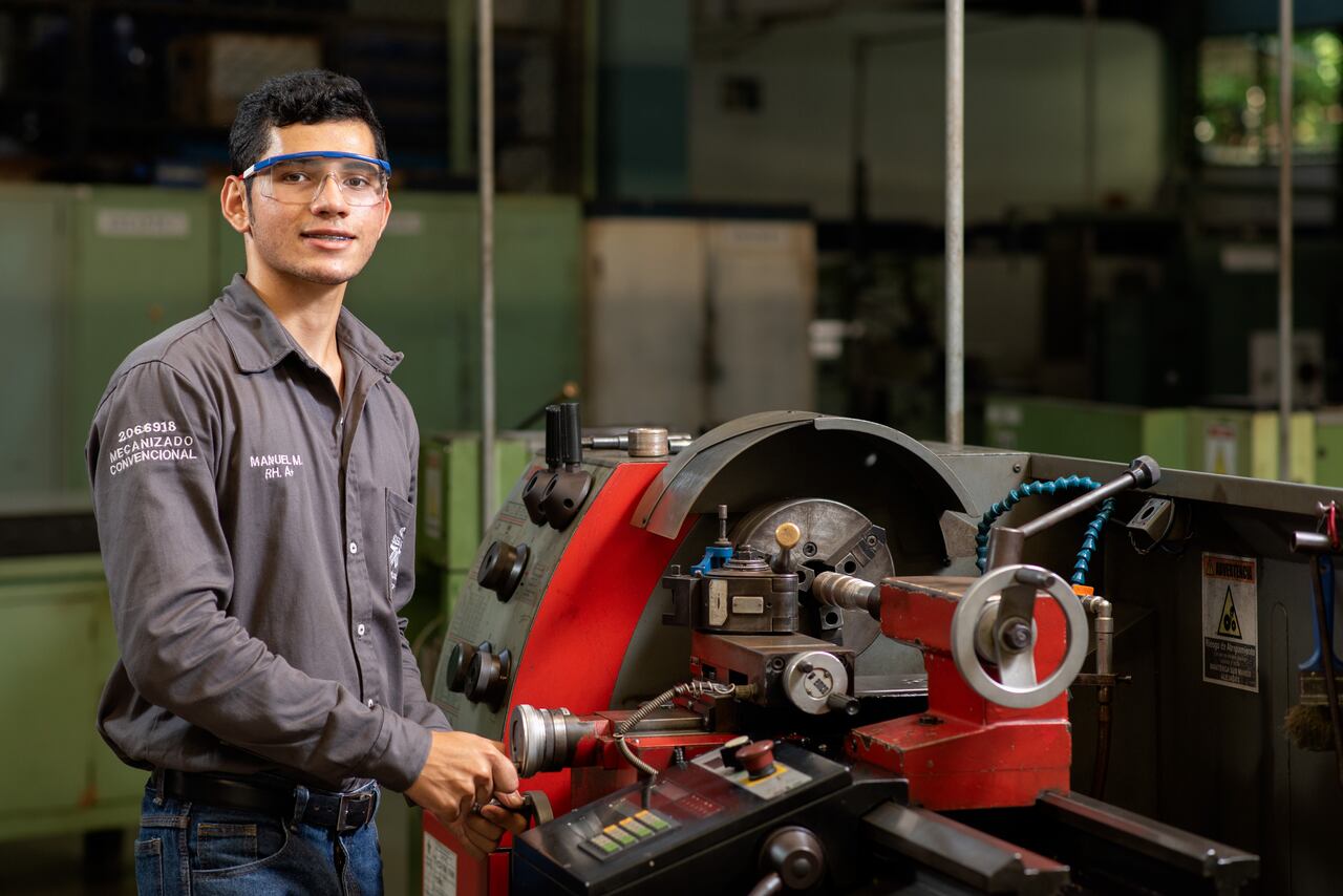 Hasta el próximo miércoles 23 de junio estará abierta la segunda convocatoria pública de este año, que ofrece el Programa de Formación Continua Especializada del SENA dirigida a empresas del país con el fin de promover el desarrollo de su talento humano.