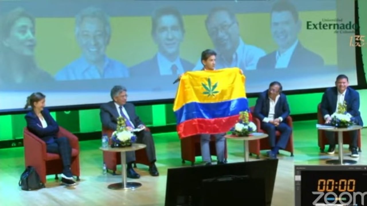 Luis Pérez propone cambiar símbolos patrios.