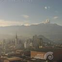 Con sismicidad y ceniza está el volcán Nevado del Ruiz este lunes festivo.