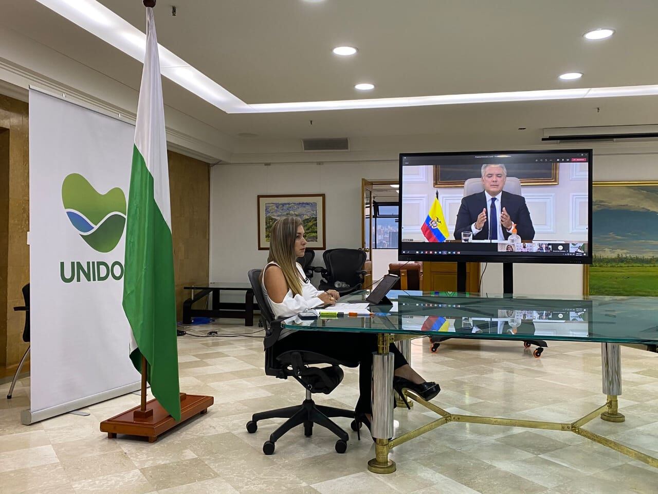 Lina María Bustamante, secretaría de Salud de la Gobernación de Antioquia, se fue de vacaciones a Cancún en plena declaratoria de alerta roja en el departamento.