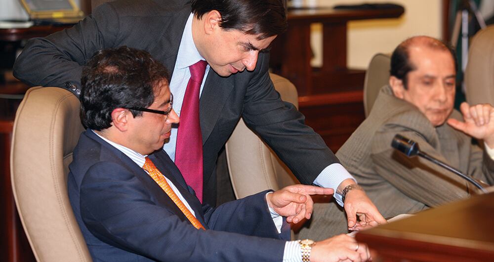   Inicialmente, Cristo rechazó la idea de una constituyente de Petro, pero de manera sorpresiva cambió de opinión.