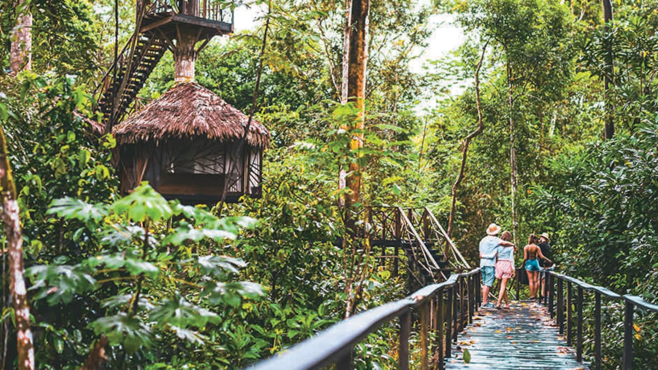 En medio de la Amazonia colombiana, en el asentamiento rural de San José, se esconde el Hotel Amazon.