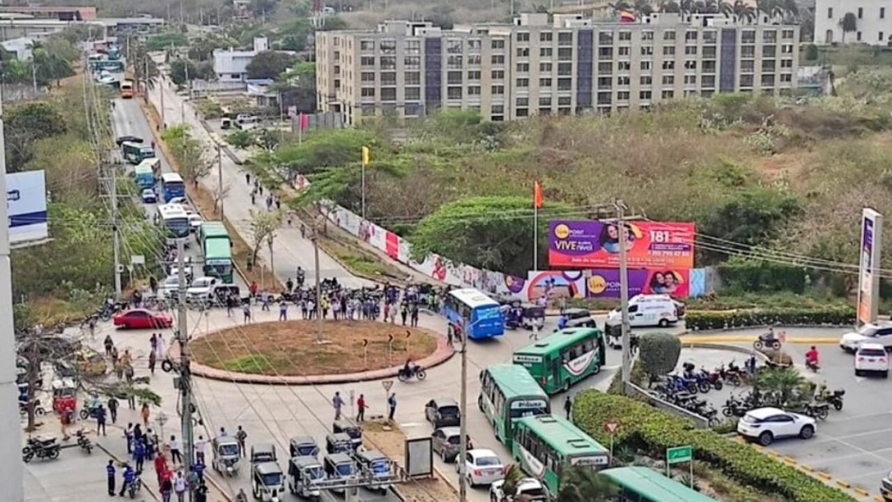 Los mototaxistas piden que se quite la medida, pues también transportan estudiantes