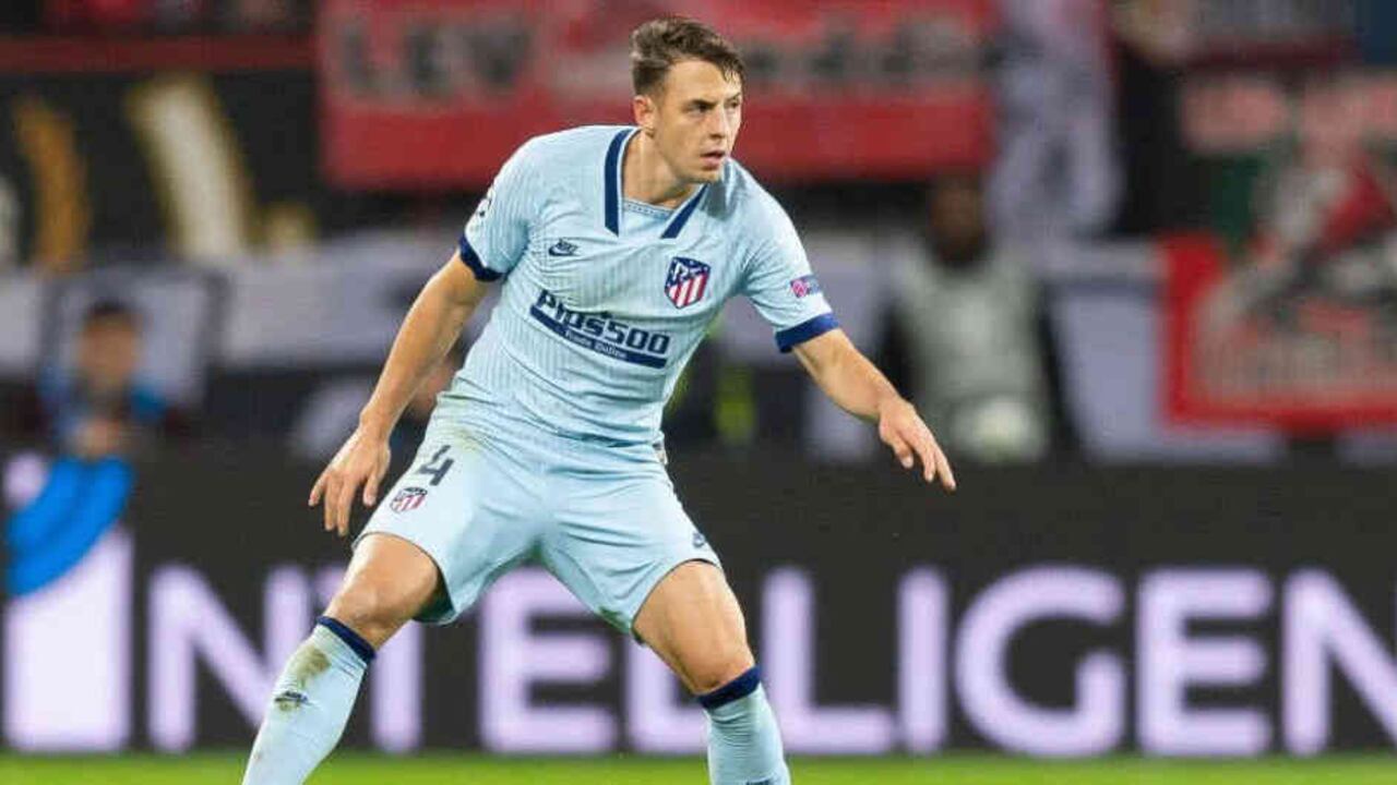 No solo James y Yerry Mina: Santiago Arias también suena para el Everton