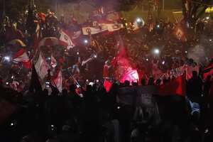 Hinchas del América de Cali en Bogotá