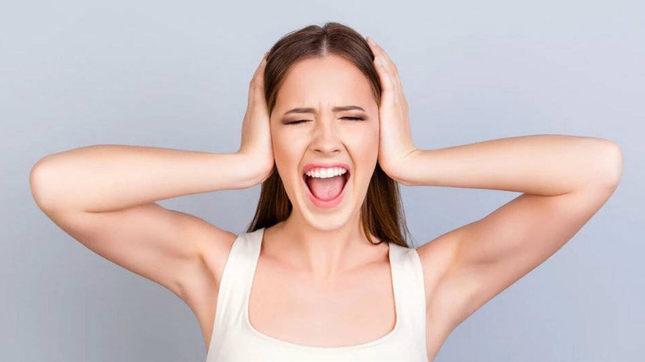 Un estudio de la Asociación Estadounidense de Psicología (APA, por sus siglas en inglés) de 2017 reveló que comprobar constantemente los emails y los mensajes de texto contribuye significativamente a nuestros niveles de estrés.