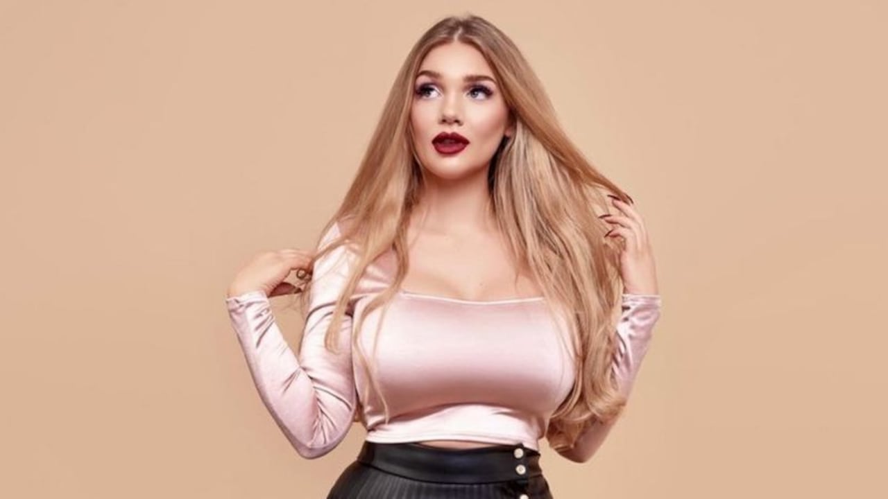 La inspiradora historia de la mujer que se convirtió en modelo después de que la ingresaran por error en un psiquiátrico