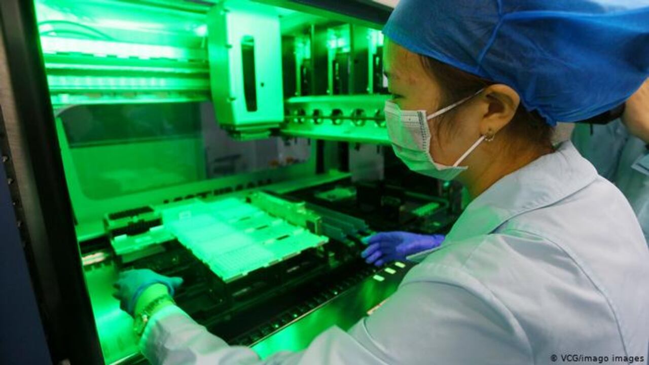 Miles de contagiados por brucelosis tras fuga de bacteria de un laboratorio chino.