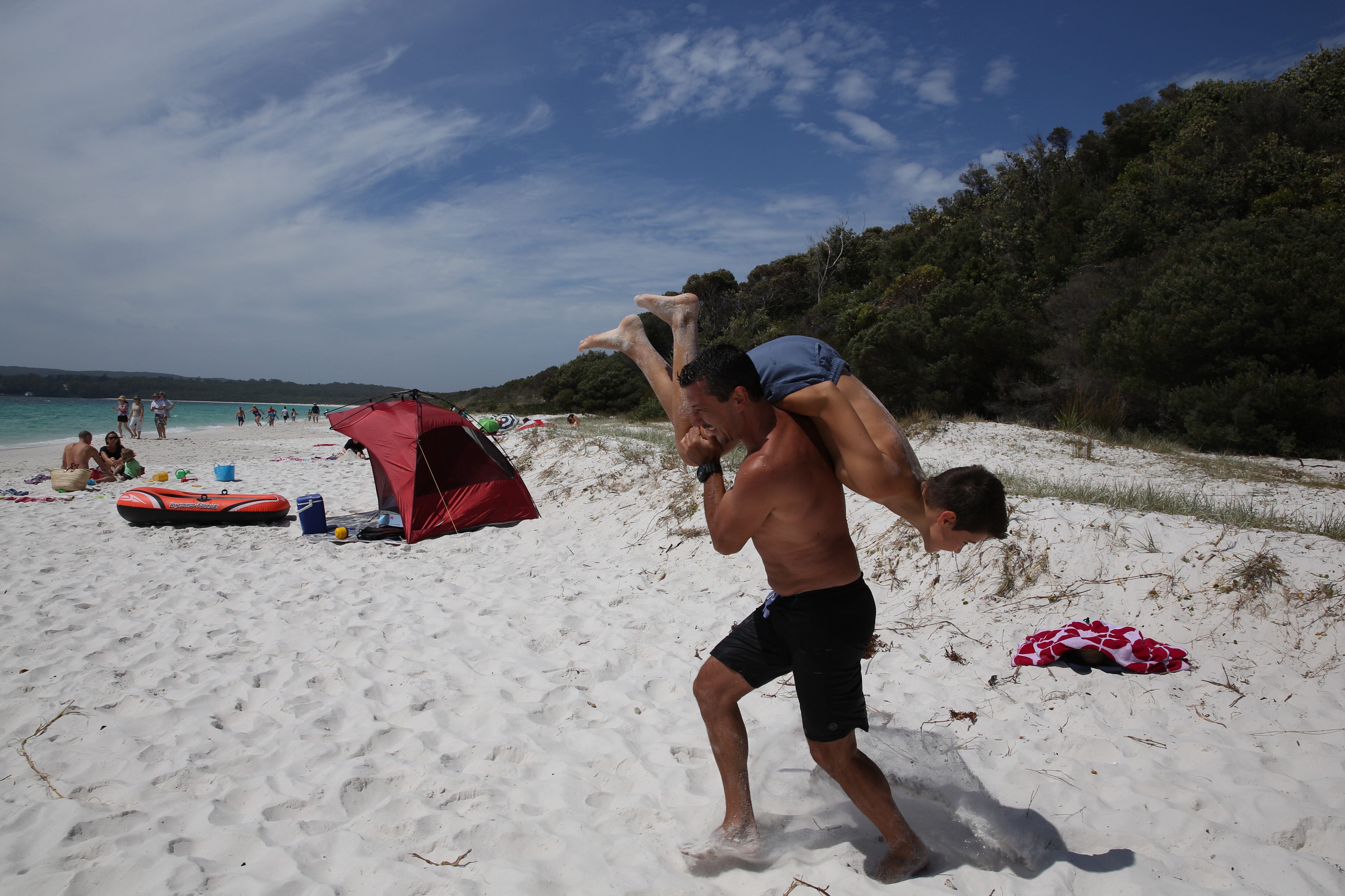 Hyams Beach el sitio para un descanso cerca a la belleza del mar