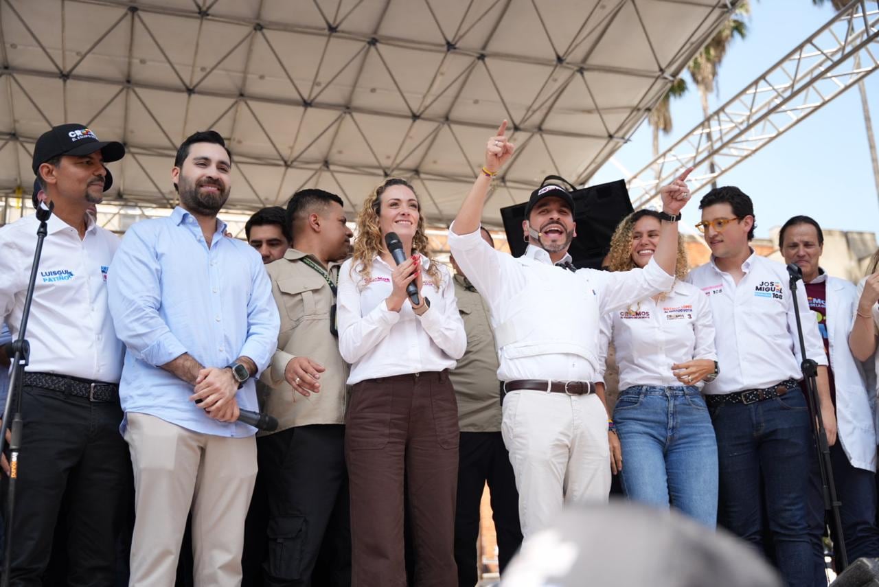 Abelardo de la Espriella recibió el respaldo de Creemos.