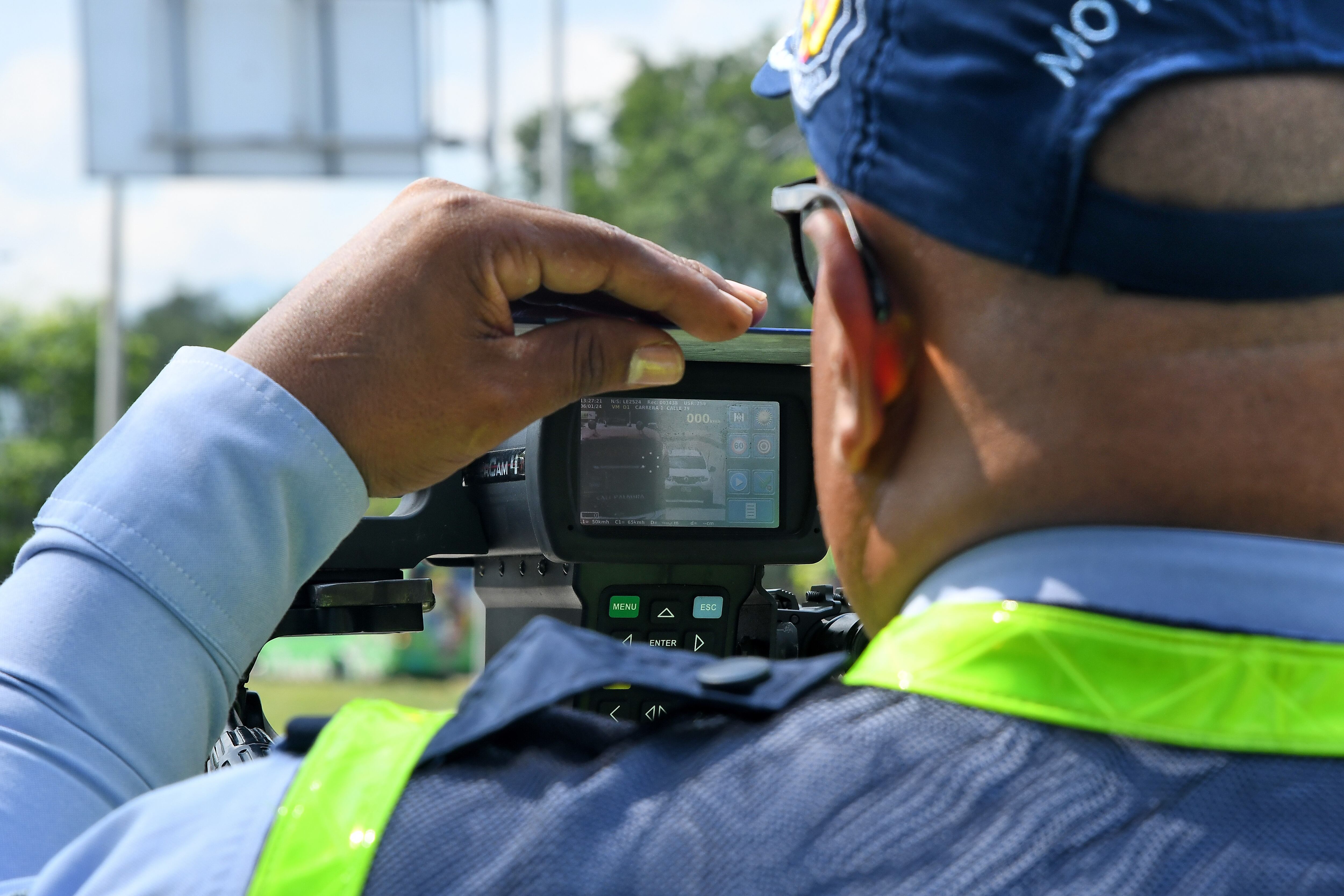 El nuevo secretario de Movilidad de Cali, Wilmer Tabares, contó que habrá presencia permanente de los agentes de tránsito en las vías de la ciudad para recuperar el control en la Cidad de Cali. Enero 6 de 2024 / Foto Wirman Rios / EL PAIS
