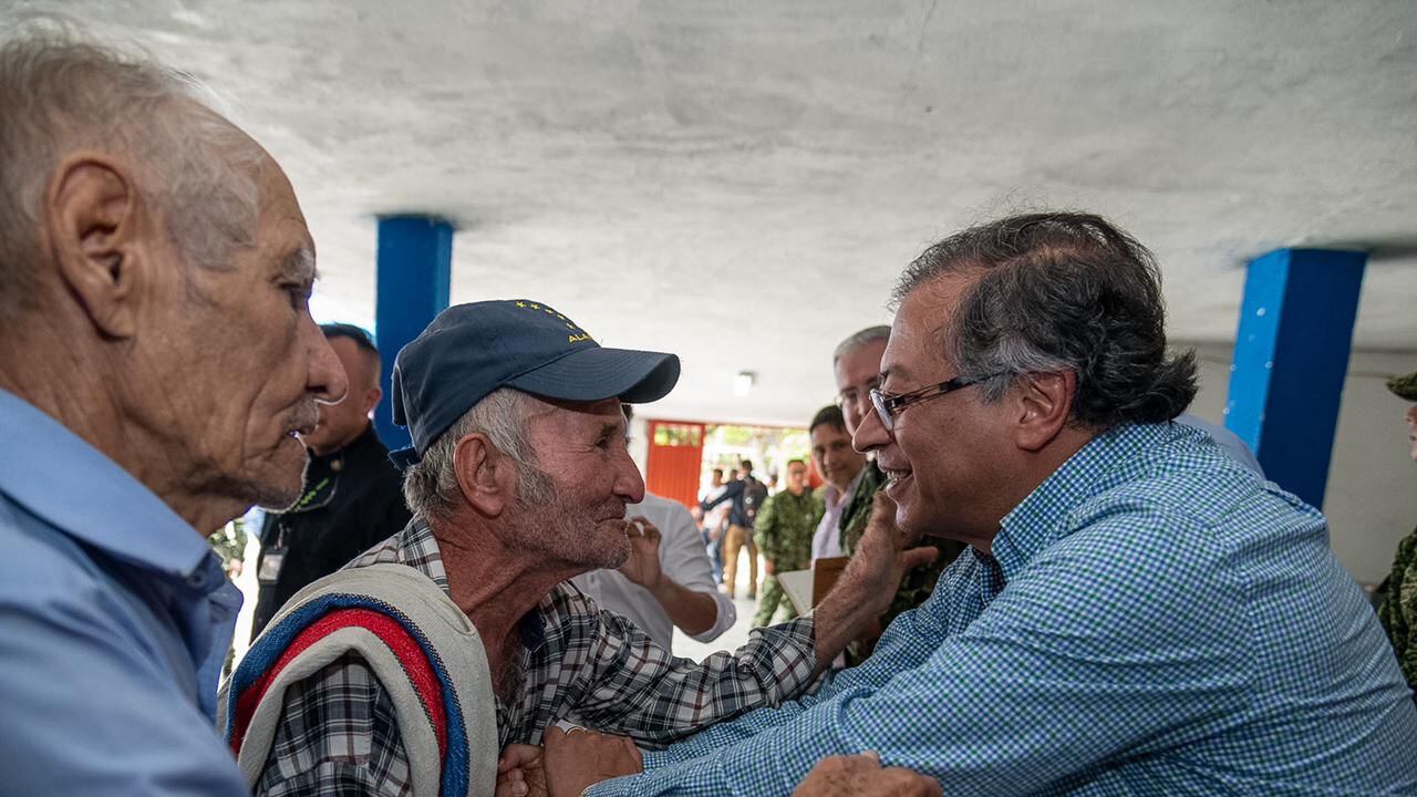 Presidente Gustavo Petro en el corregimiento de San Luis, en Neiva