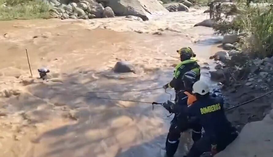 El hallazgo en la zona ribereña del río Panches se produjo alrededor de las 2:30 p.m.