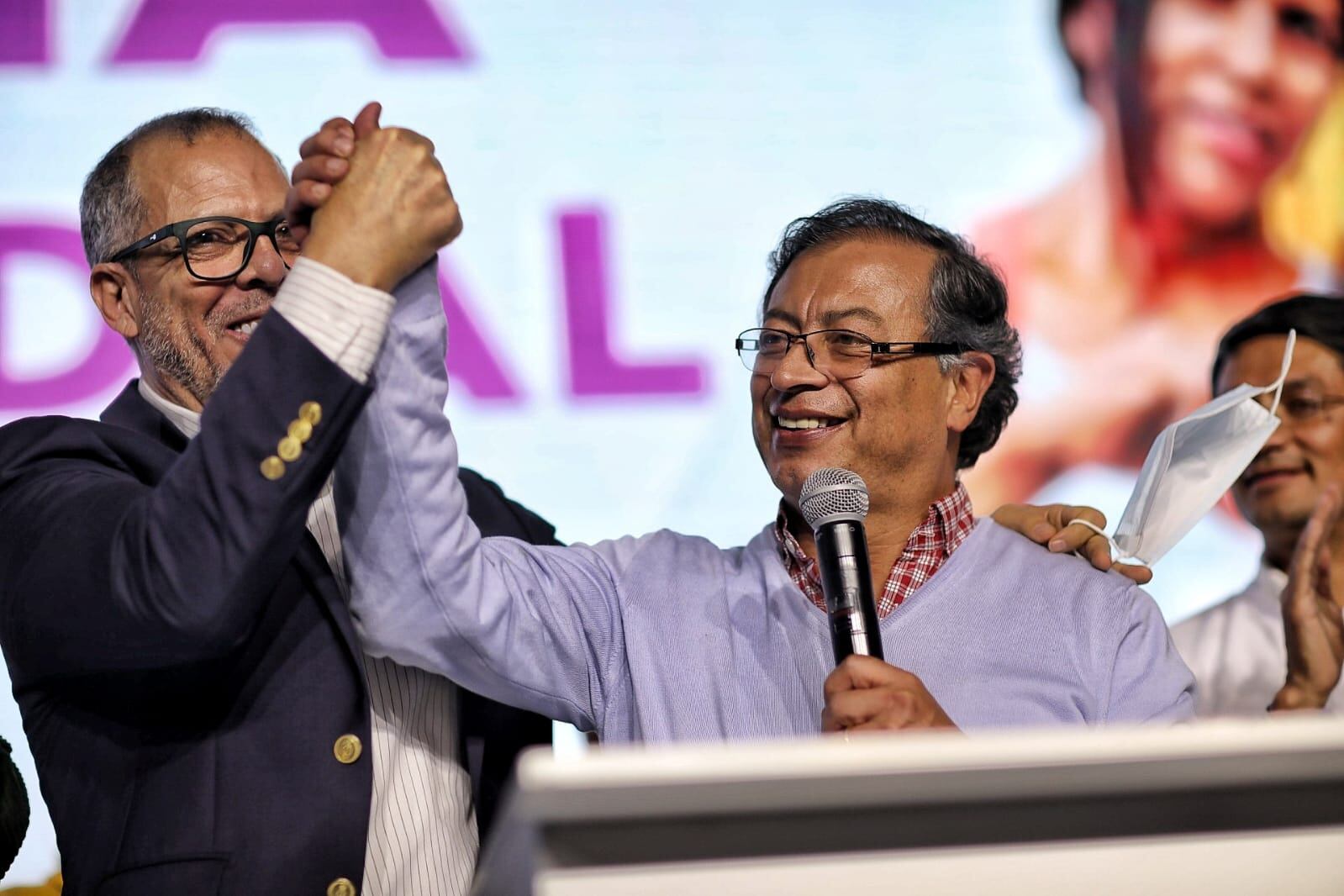 Gustavo Petro Ganador del Pacto por Colombia, celebra su victoria