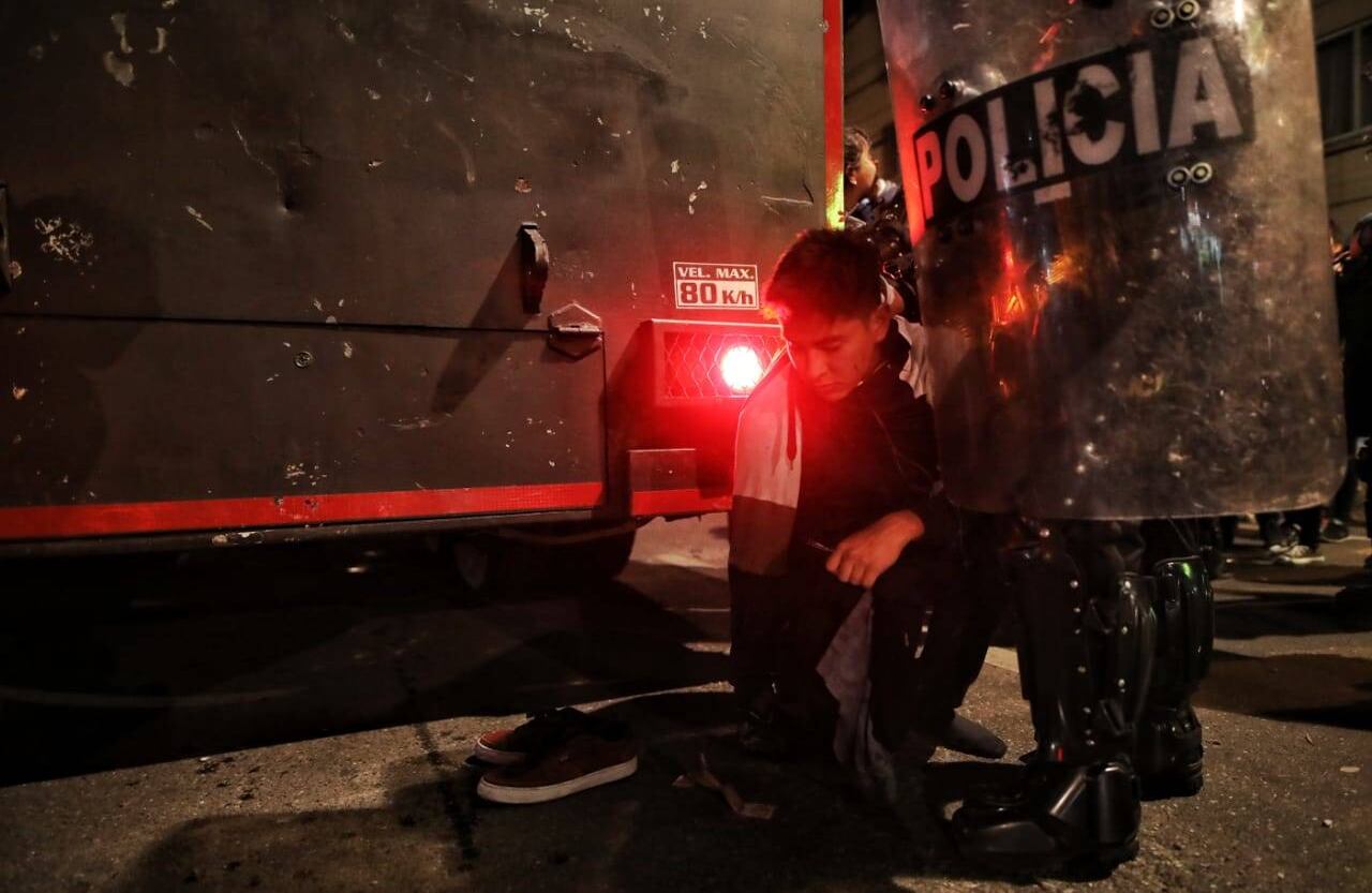 Los enfrentamientos entre el Esmad y algunos manifestantes empezaron en Los Héroes.