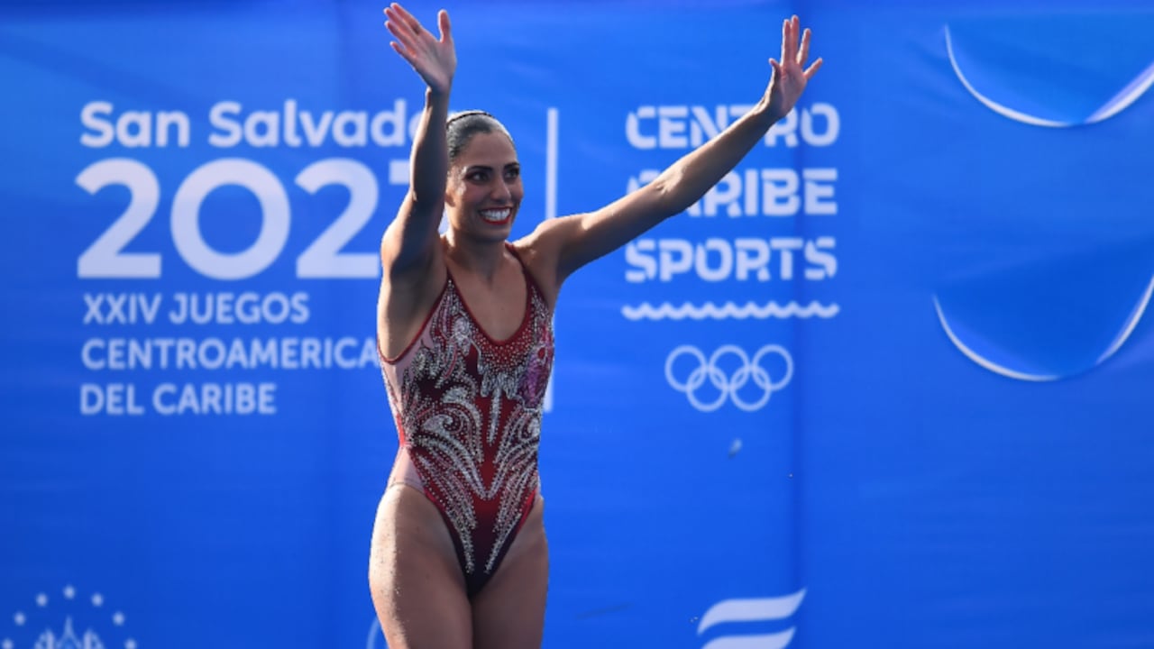 nota Nadadora mexicana