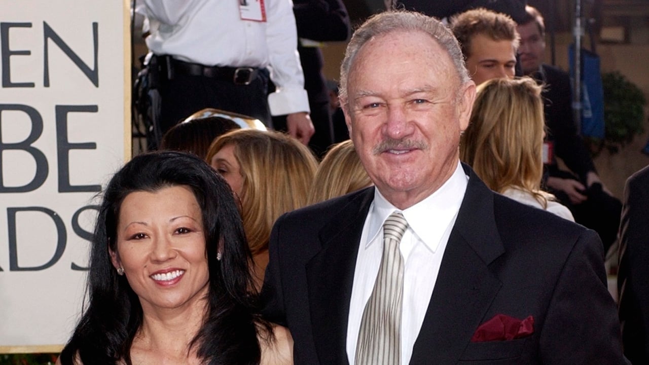 El actor Gene Hackman con su esposa Betsy Arakawa.