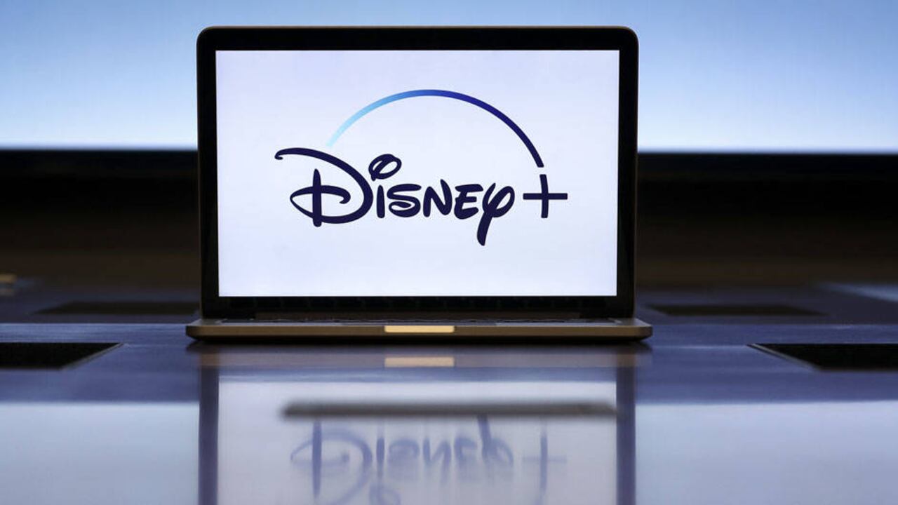 La plataforma de streaming Disney Plus, que suma más de 70 millones de suscriptores en el mundo, ya está disponible en Colombia con un portafolio de contenidos que incluye un catálogo de National Geographic, Marvel, Pixar, Disney, entre otros.
