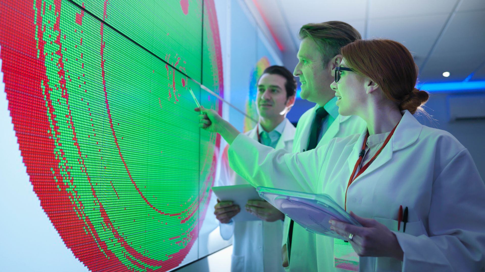 La investigación apunta a replicar la eficiencia energética de la fotosíntesis natural para crear una alternativa sostenible a los combustibles fósiles.