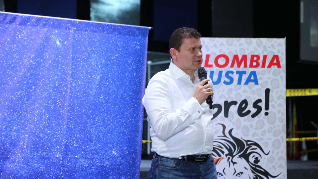 El senador John Milton Rodríguez fue proclamado candidato presidencial de Colombia Justa Libres. Podría hacer una consulta con otros sectores del cristianismo.