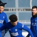 Mbappé y Messi durante la sesión de este lunes en París