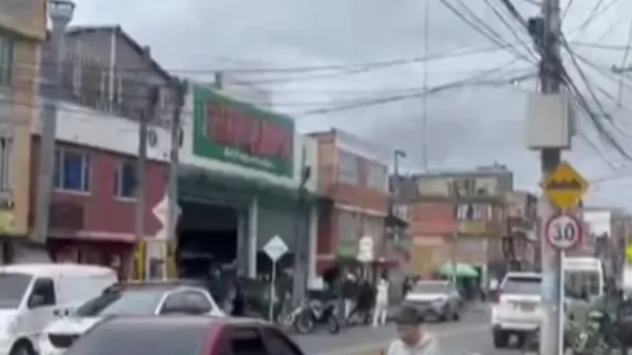Al fondo, el fruver donde se presentó el crimen.