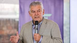BOGOTÁ, 2 de marzo de 2023 -  El presidente de Fenalco, Jaime Alberto Cabal, da una rueda de prensa donde presento la gran encuesta sobre el proyecto de la Reforma Laboral. (Colprensa-John Paz).