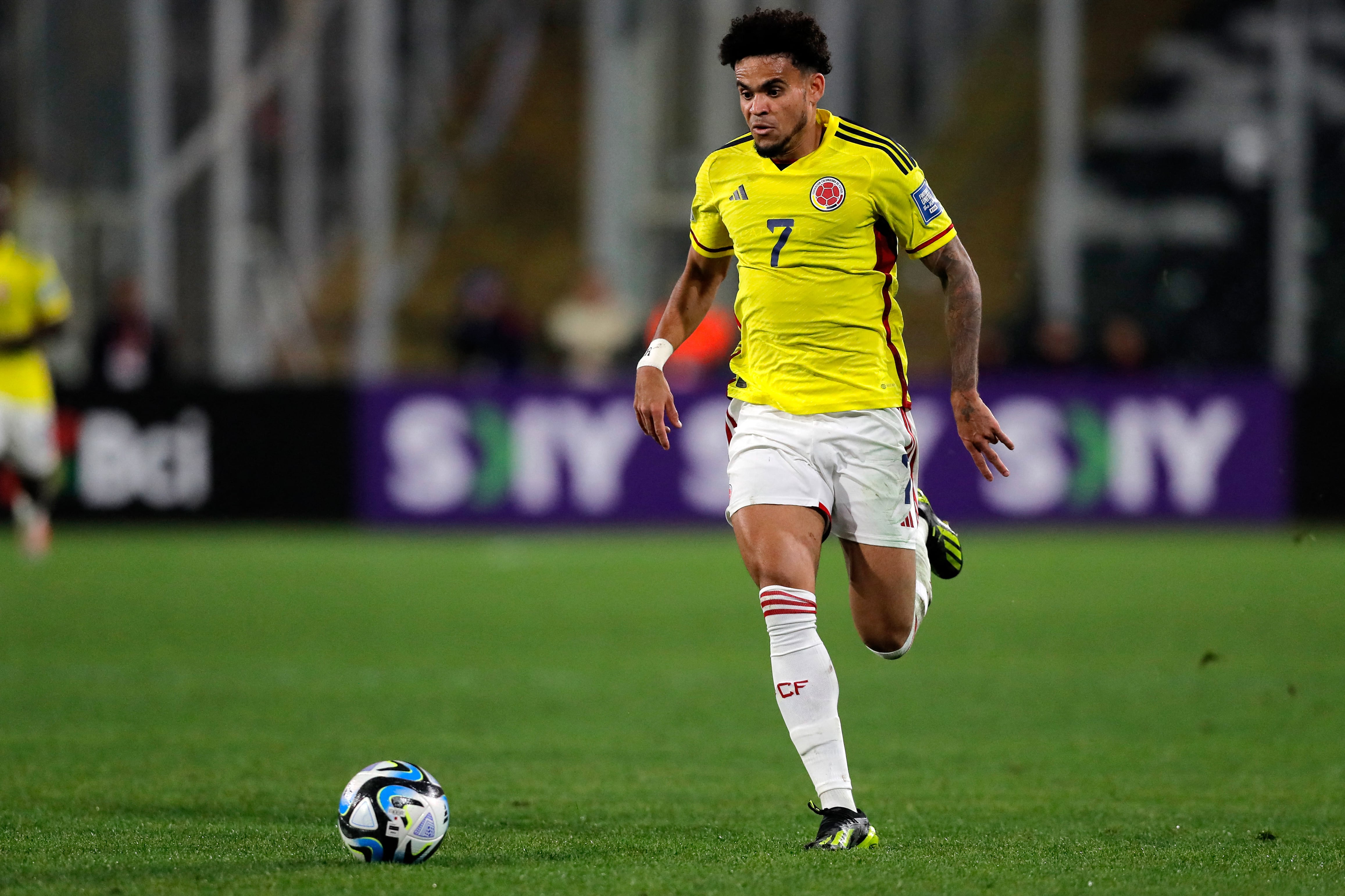 Luis Díaz fue titular con Colombia ante Chile.