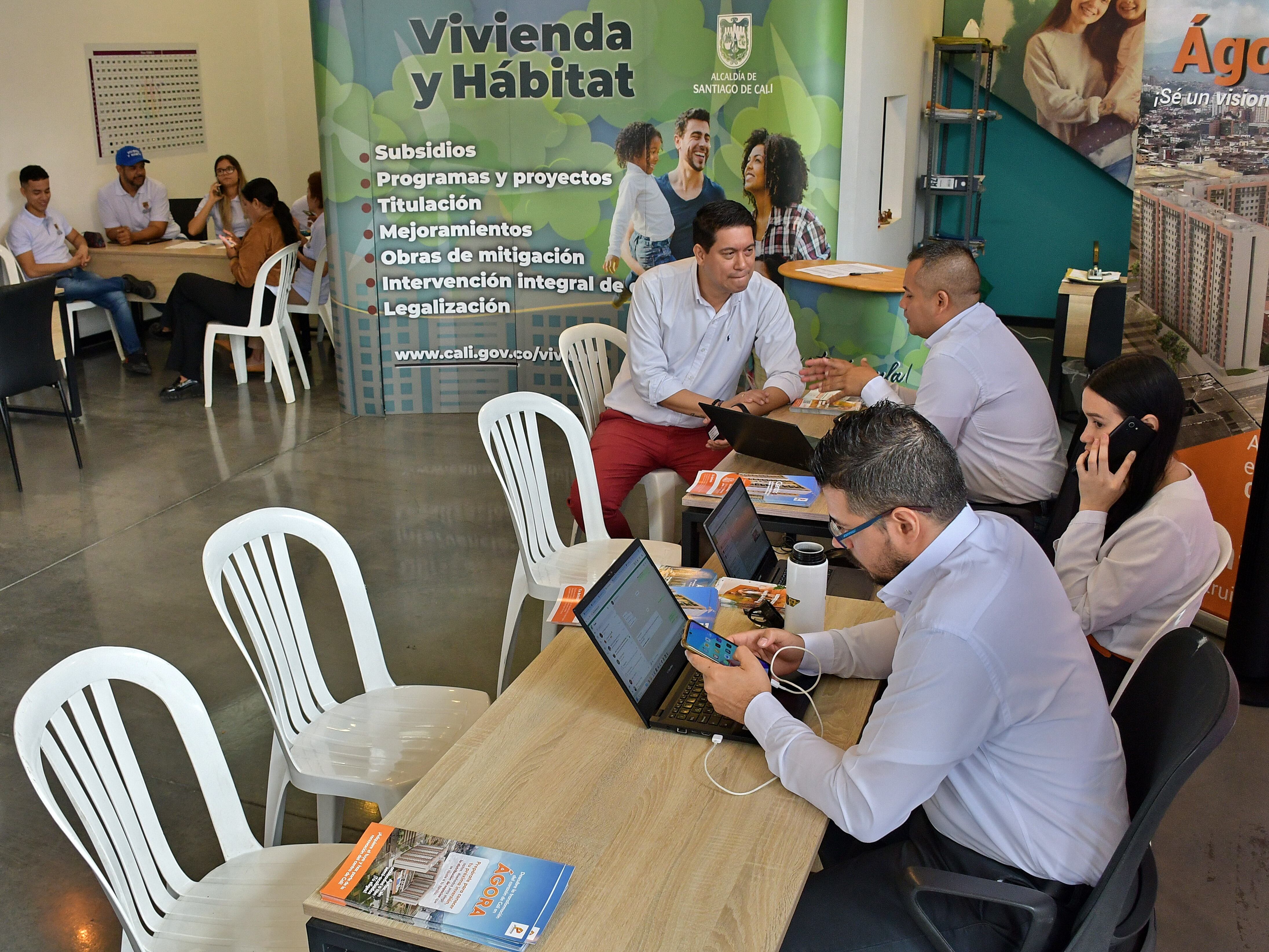 A partir del miércoles 15 de mayo y hasta el sábado 18, se darán a conocer los proyectos Paraíso Central que comprenden 5000 viviendas de renovación urbana, ubicada en el centro de Cali. En este espacio, La Alcaldía Municipal también presentará y pondrá a disposición de las personas interesadas, su nuevo subsidio distrital ‘Casa Mía’; además se contará con la presencia de Caja Honor y de las diferentes entidades financieras.