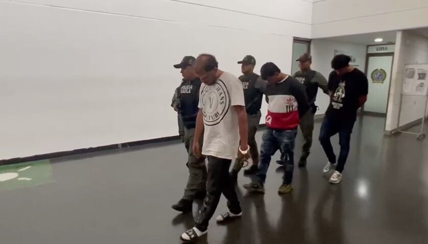 Captura integrantes de la banda Los Pachelly