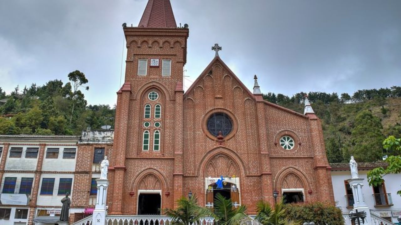 Iglesia Nuestra Señora de Las Mercedes en Montebello, Antioquia.