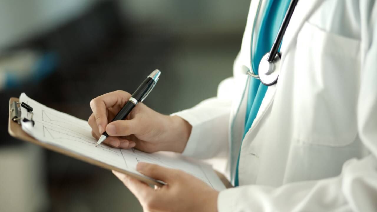 Profesionales colombianos son acusados de participar en un fraude por 25 mil millones de pesos chilenos.