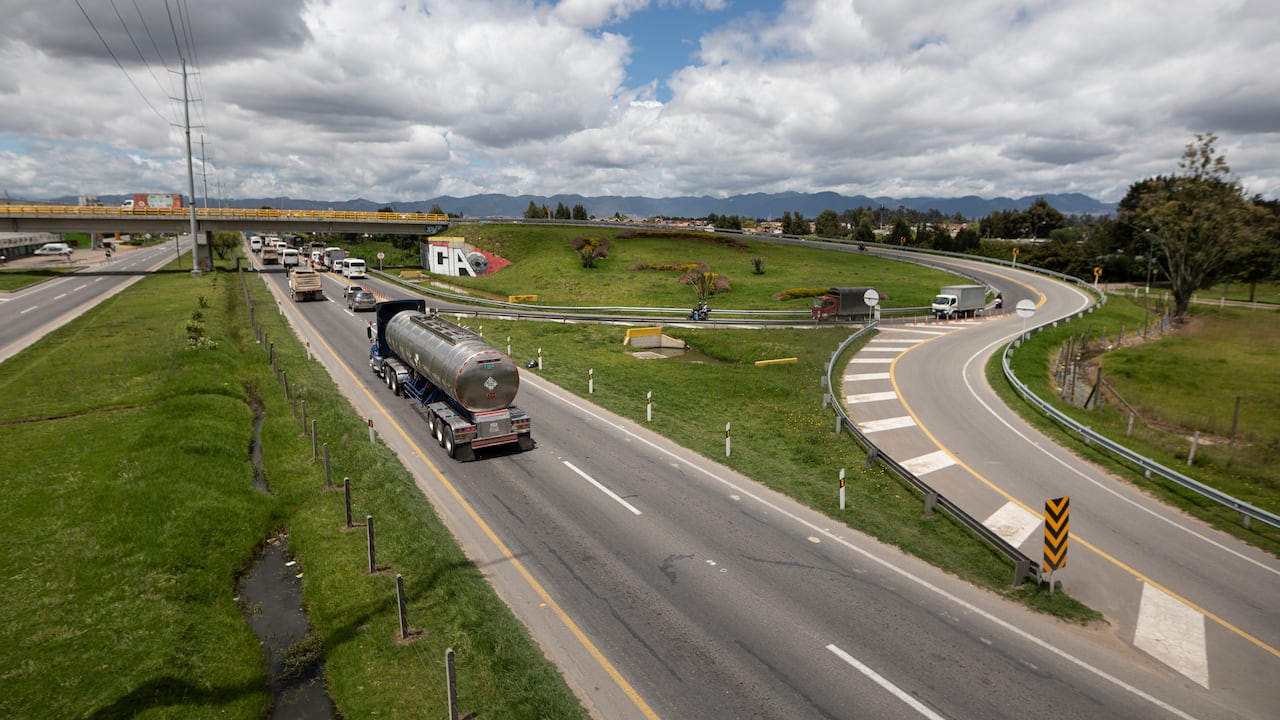 El programa ‘Liderazgo Público Transformador’, una iniciativa de innovación social, tiene el objetivo de ayudar a las regiones, en un primer momento a los municipios de Funza, Madrid y Mosquera, al occidente de Bogotá, a fortalecer y empoderar liderazgos.