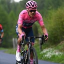 Richard Carapaz continúa una jornada más como líder de la clasificación general